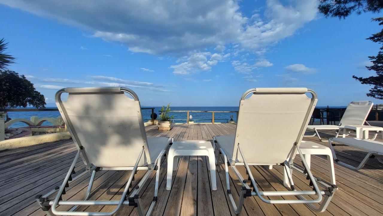 Silis Houses On The Beach Артемида Екстериор снимка